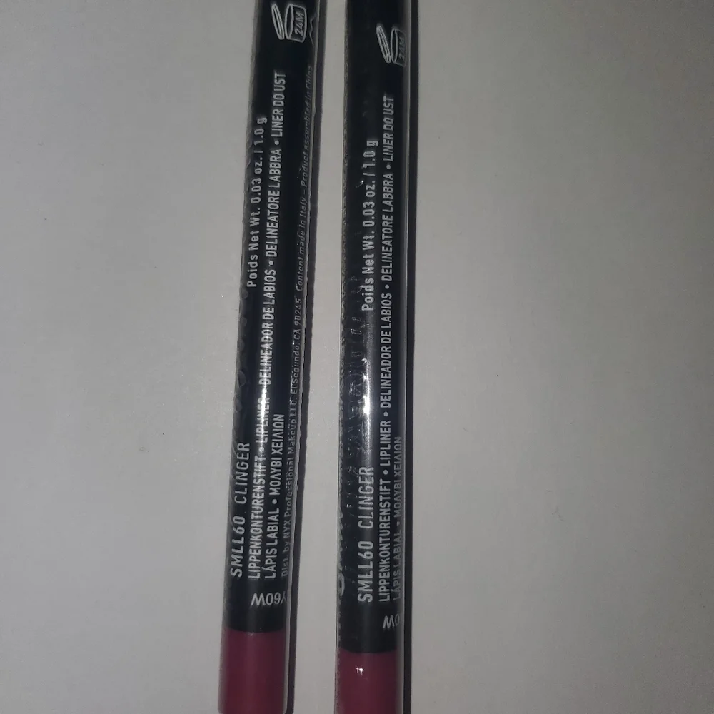 2 NYX Lip Liner - Clinger